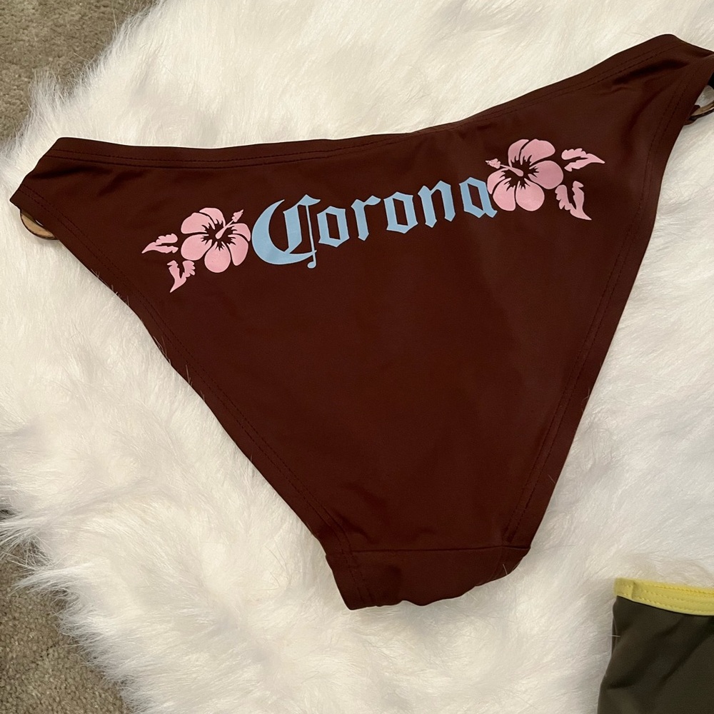 Bikini 👙 Bottoms - Picture 6 of 8